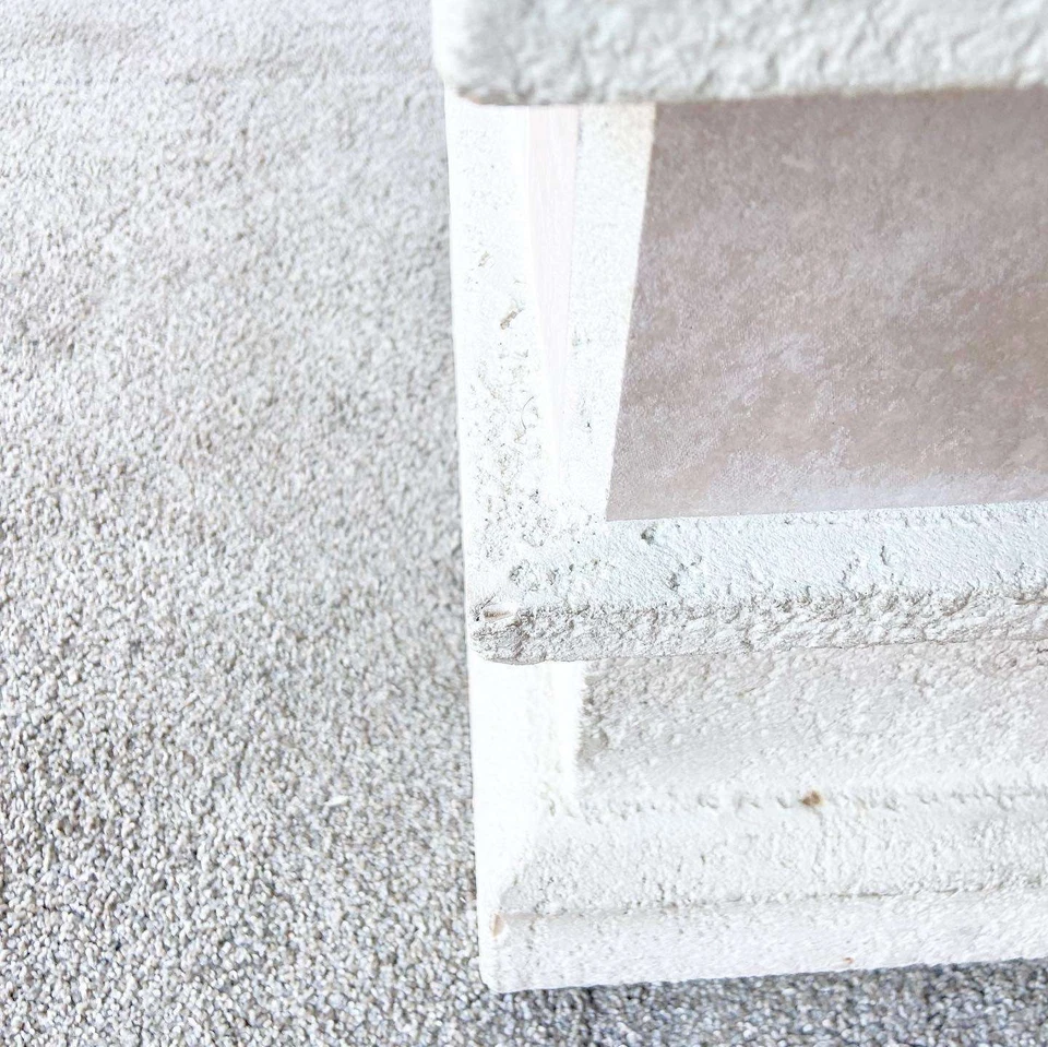 Mesa de centro posmoderna con tapa de cerámica rosa y vidrio de estuco Foto 4 de 4