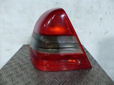 Feu arrière Mercedes CLASSE C