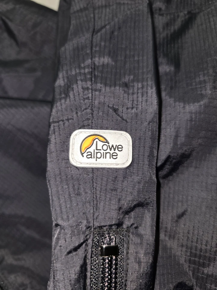 Lowe Alpine Women’s Outdoor Hiking Pants Small Black Rip-Stop Travel Zip-Leg - Image 2 of 4