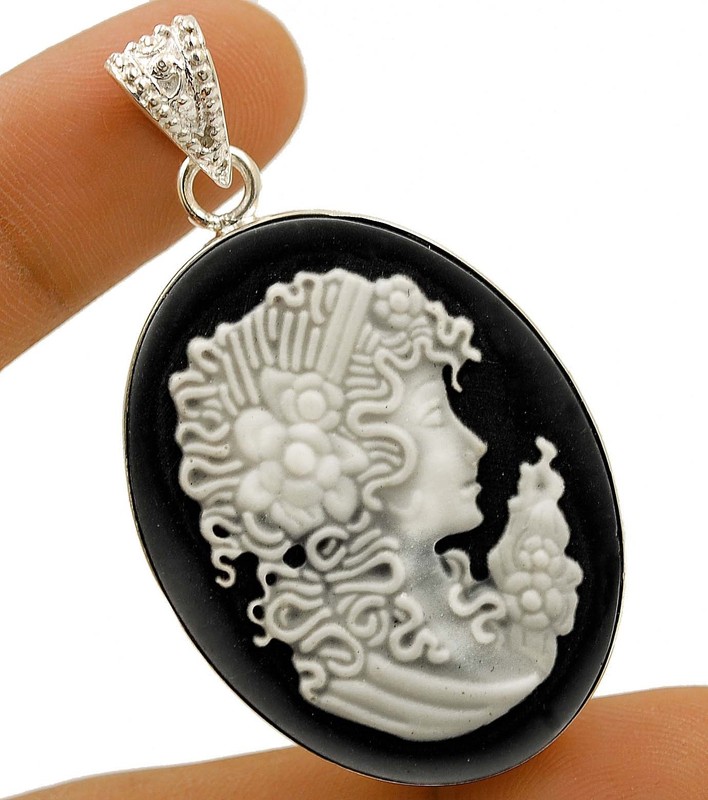 Italian Cameo Victorian Lady 925 Sterling Silver Pendant @20-9