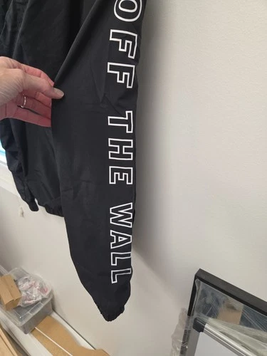 Van's Off The Wall Hooded Windbreaker image 3