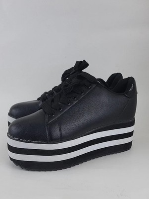 YRU ''LALA'' Cute To The Core Platform Sneaker Women's Size 9