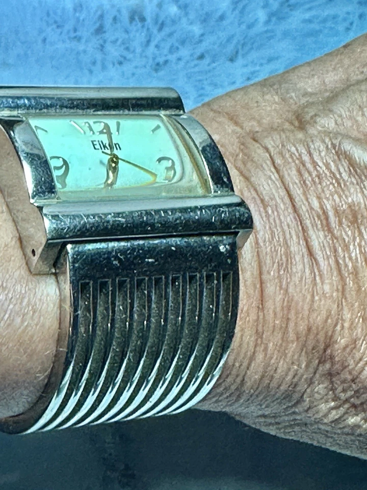Brazalete/reloj vintage ELKON QUARTZ ancho tono plata para mujer Foto 4 de 4