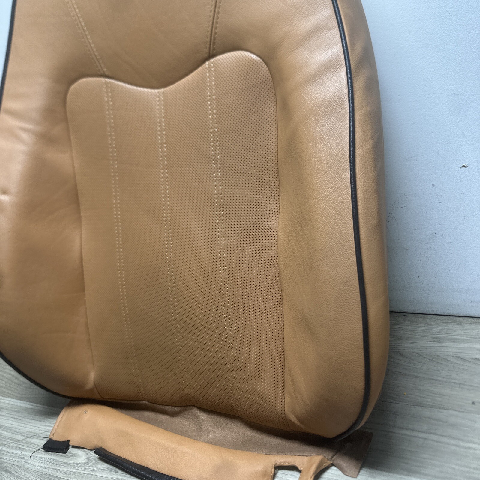 09-13 Maserati Quattroporte S M139 Front Right Top Upper Seat Cushion OEM 61k