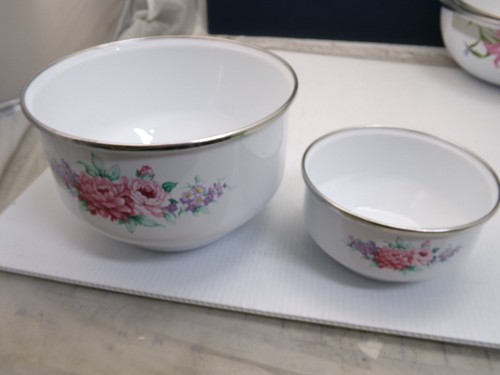 11 piece set GMI ENAMEL COOKWARE - Picture 4 of 10