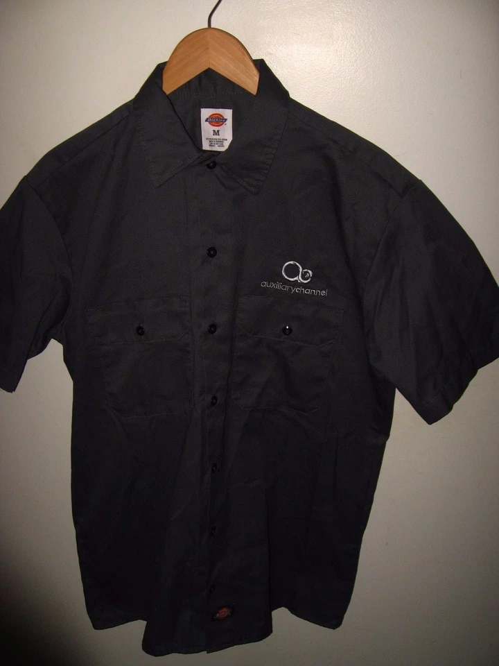 Camisa de Trabajo Canal Auxiliar - Dickie's Dickies Media Production Hombres Trabajador Med Foto 2 de 4