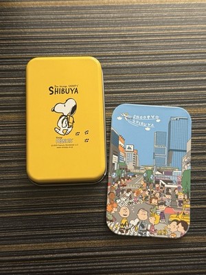 Japan Shibuya Peanuts Snoopy Brand New Keychain and Tin Case