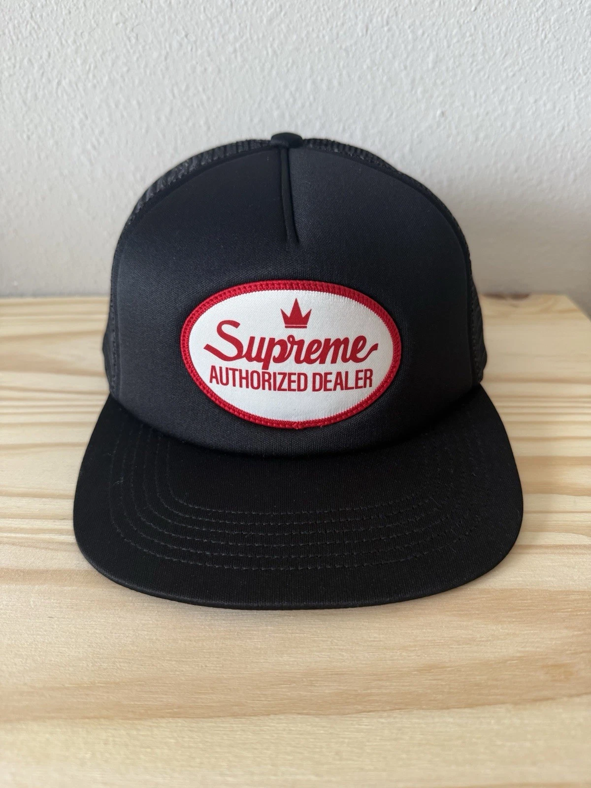 Chapeau camionneur revendeur agréé suprême noir 100% authentique neuf !