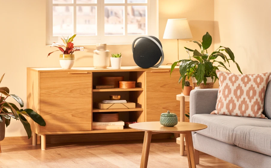 Harman Kardon Onyx Studio 8, Portable stereo Bluetooth speaker - Image 2 of 4