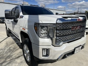 2022 Sierra 2500 DENALI CREW 4X4 DURAMAX DIESEL MSRP $85440