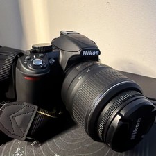 Nikon D3100 Digital SLR Camera 14.2MP Black (includes Accessories)