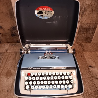 Vintage Smith Corona Galaxie II w/Case Tested Blue Please Read