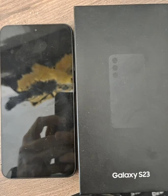 Samsung Galaxy S23 SM-S911B/DS - 128GB - Phantom Black (Vodafone) (Dual SIM) - Bild 1 von 4