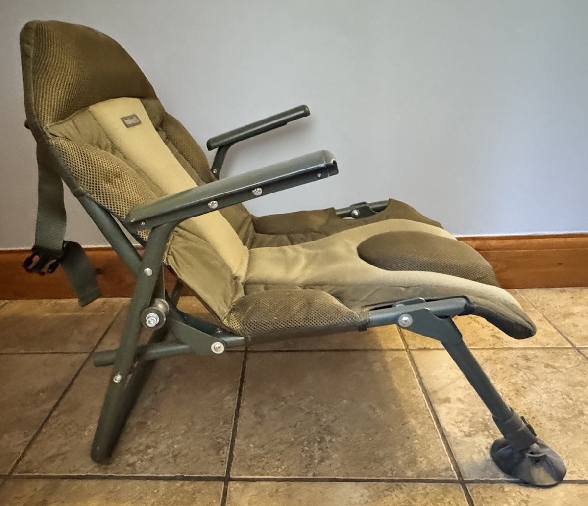 Foldable Chairs Trakker Levelite Compact Bedchair Levelite Camo