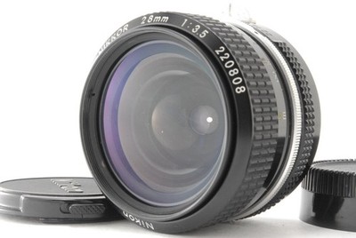 Nikon neues NIKKOR 28mm f/3.5 Non-Ai ''Near Mint'' 0808...