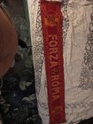 SCIARPA FORZA Roma. LA ROMA NON SI DISCUTE SI AMA. Cm. 128 X 21