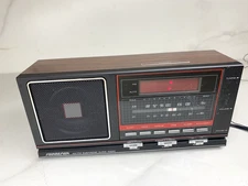 SOUNDESIGN Clock Radio Model #3657 Black Vintage AM/FM Tested Working