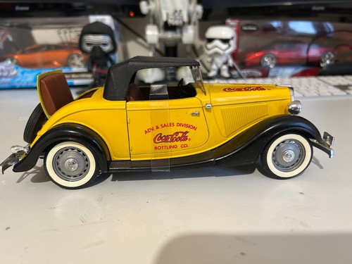 Ford Roadster Coca Cola Solido1:18 Diecast Model Car – Boxed, Flawed - Picture 4 of 11