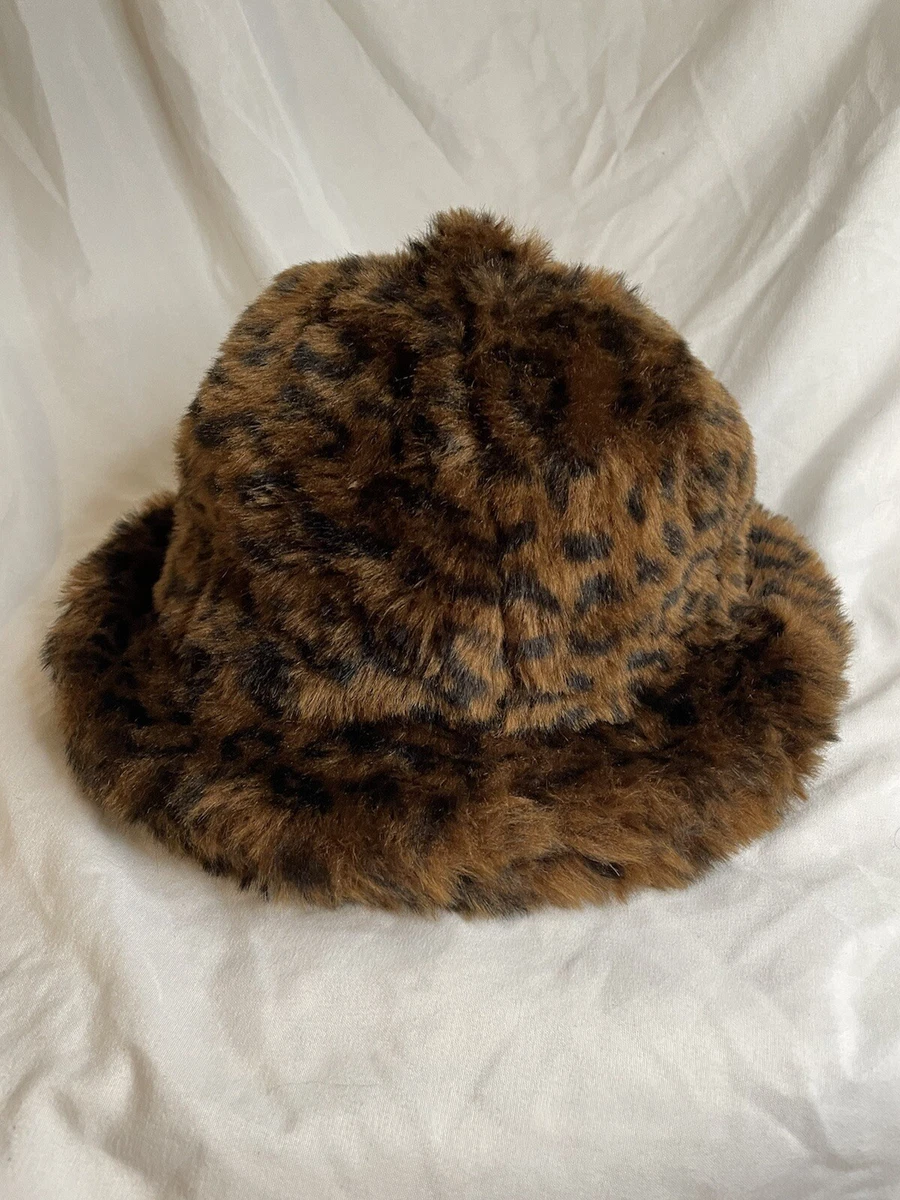 Kangol leopard sales bucket hat