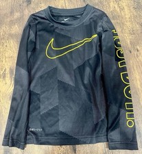 Long Sleeve Nike Dri-Fit, size : Youth XS great condition