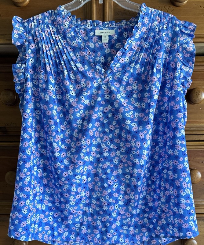 On 34th Macy Brand Flutter Sleeved Tank 0X Blue With Pink & White Flowers Top