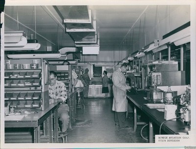 News Testing Laboratory Work Benches Bendix Aviation Industries Photo 8x10