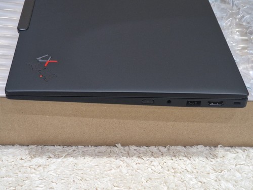 Lenovo ThinkPad X1 Carbon Gen 12 Intel Core Ultra 7 165U vPro 16GB RAM 256GB SSD - Picture 9 of 11
