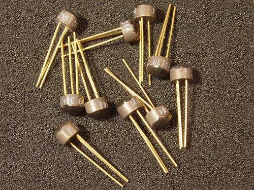 Tested! Xlnt! Qty 10: Vintage Fairchild 2N5139 Silicon PNP Transistor Gold FuzZ - Picture 3 of 4