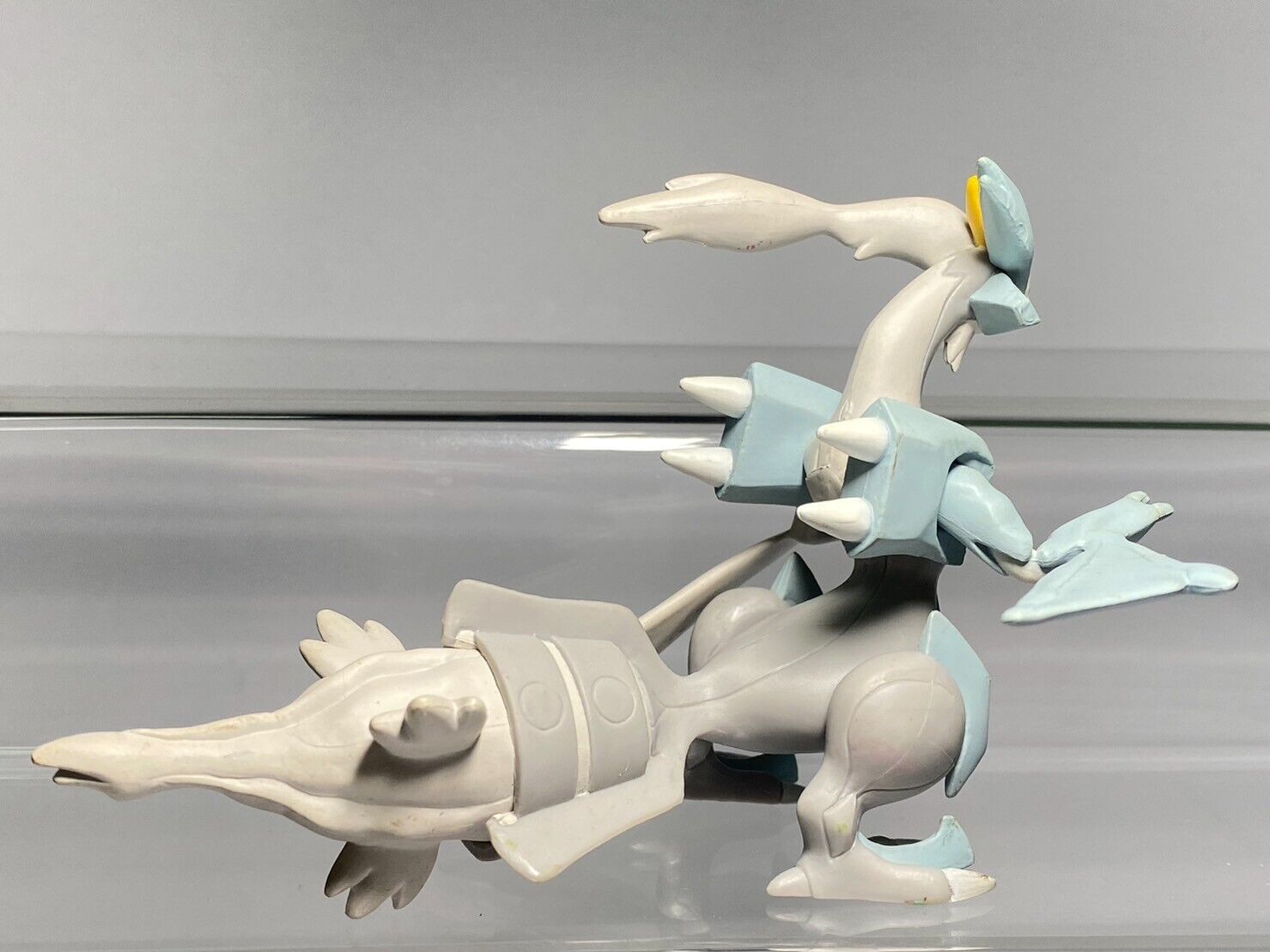 Kyurem Zekrom Reshiram Pokemon Monster Nintendo Tomy, Bandai Collection  Figure.