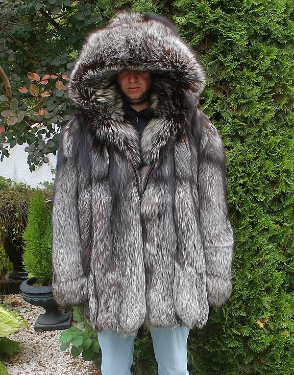Men's 100% Ranch American Silver Fox Fur Jacket With Hood