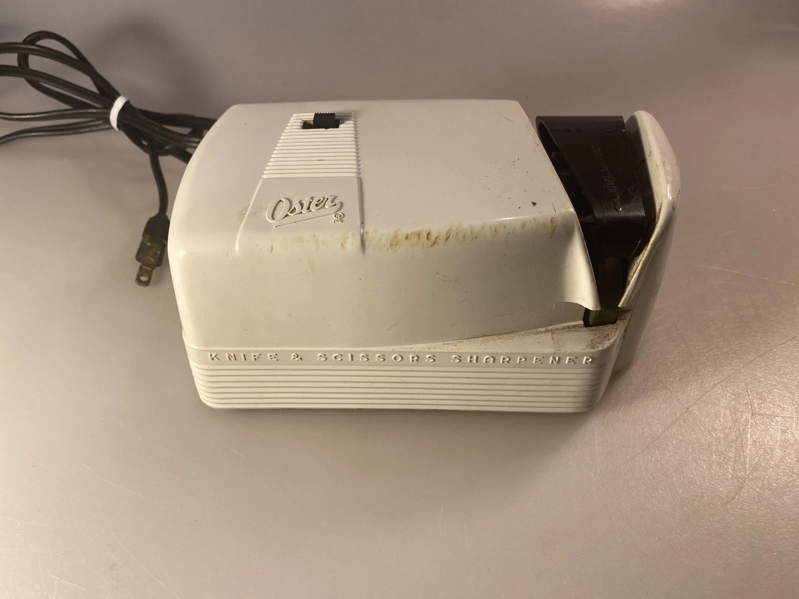 Vintage Oster Knife and Scissor Sharpener, Works !