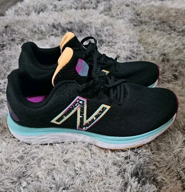 New Balance Fresh Foam Running Shoes Women's Size 8.5 Black Low Top Comfort