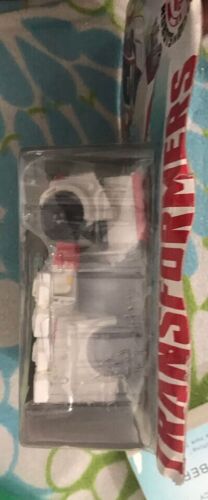 Transformers RID Warrior Class Deluxe Autobot Ratchet MOSC Rare - Picture 4 of 9