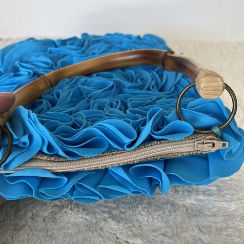 Vintage Blue Shag Hand Bag W/ Wood Handles, Excellent Condition - Picture 7 of 11