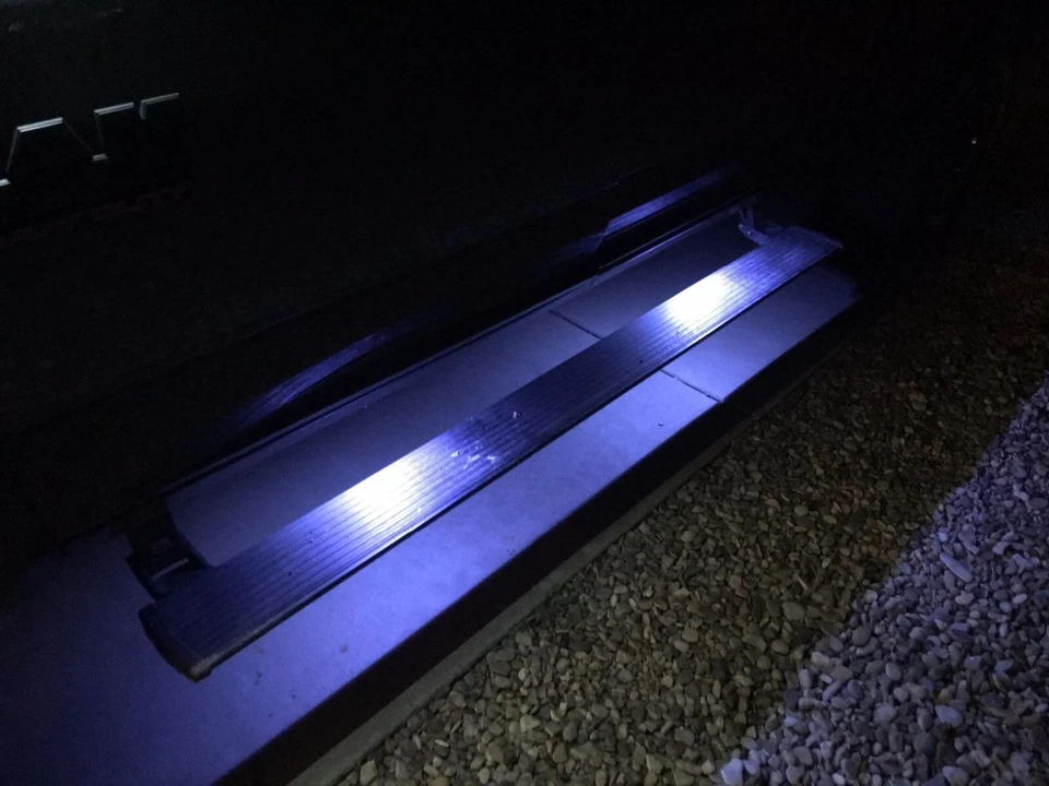 AMP PowerStep Plug N Play estriberas LED para 13-2015 Ram 1500 2500 3500 Foto 4 de 4