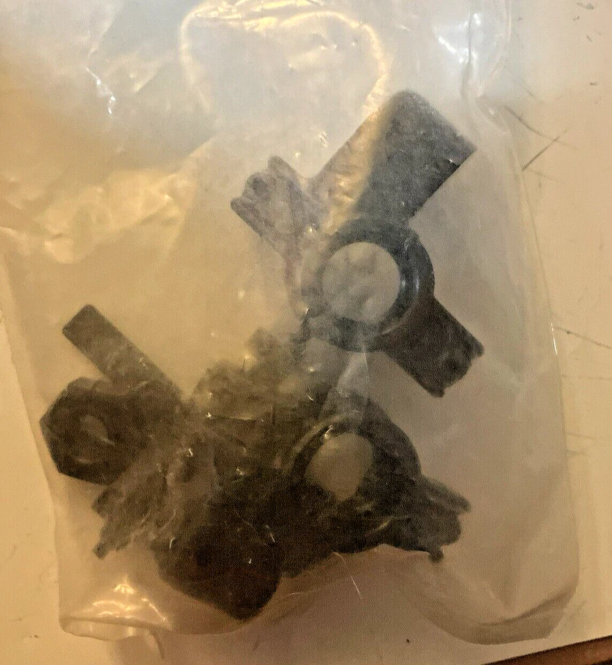 AX31017 AXIAL YETI XL STEERING KNUCKLE SET - Image 3 of 4