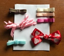 New lot of 7 girls hair clips~alligator clip~bows & curly ribbon~USA made ~
