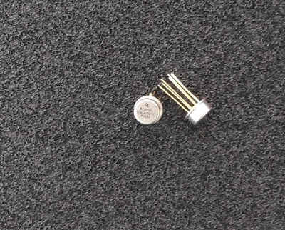 2 Stück/pcs - RC4558L TEXAS INSTRUMENTS TO99 8pin Dual Operational Amplifier - Bild 1 von 2