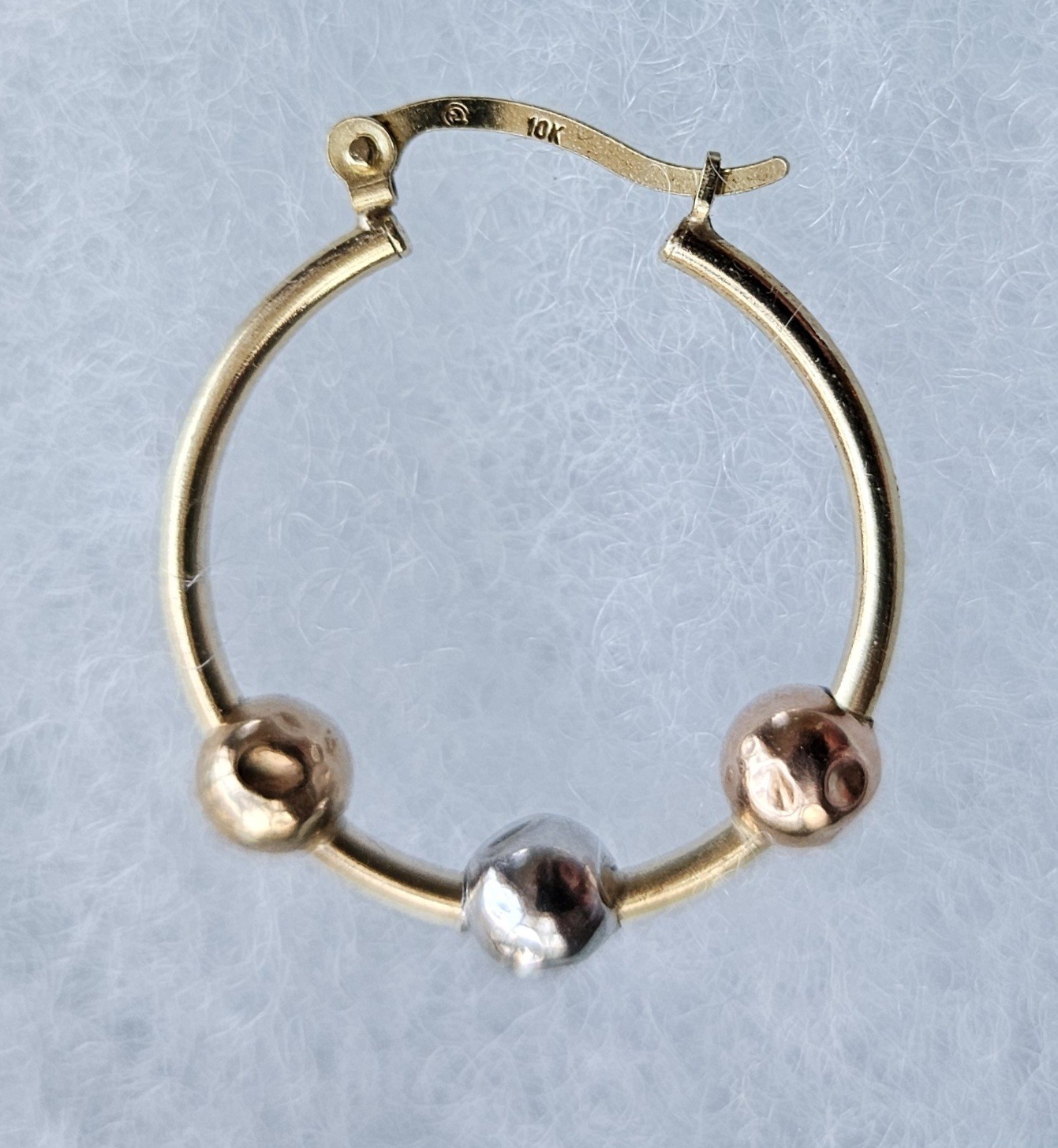 10K Solid Gold Single Earring.92Grams Yellow Whit… - image 1