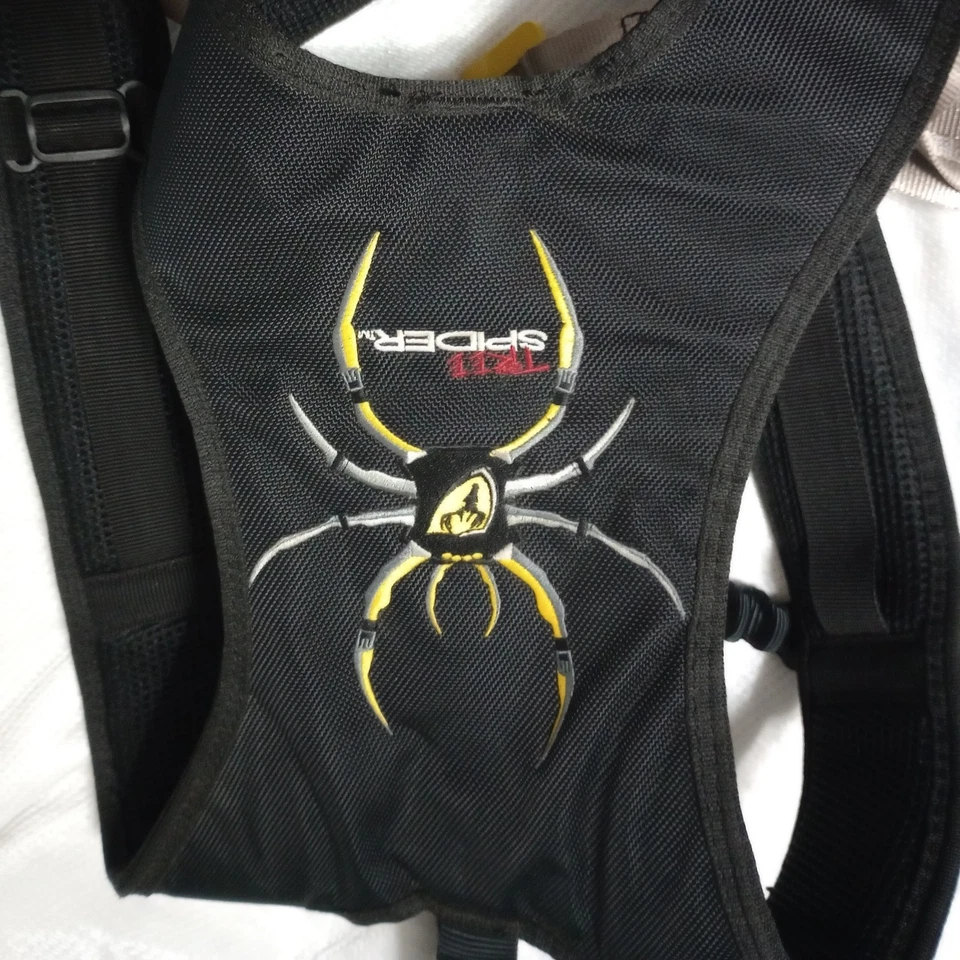Tree Spider Adult Size S/M Hunting Safety Harness....NEVER USED!! - Image 4 of 4