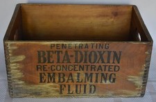 ANTIQUE H.S. ECKELS CHEMISTS RECONCENTRATED EMBALMING FLUID 2 HNDL STORAGE CRATE