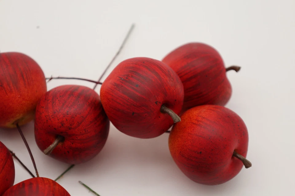 Apfel künstlich am Draht 4 cm Burgund • Deko-Äpfel 12 Stück • künstliche Früchte - Bild 3 von 3