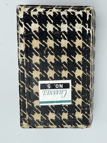 Scatola Trucchi Giappone Vintage Mouse Pops Out Chanel n. Astuccio stile profumo 5 - Foto 3 di 10