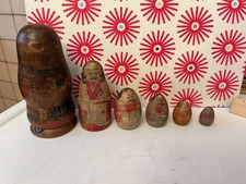 Vintage Wooden Japanese 6 Nesting Dolls Hand Painted