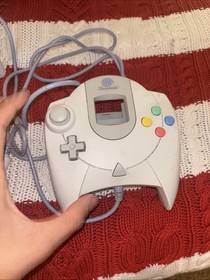 SEGA Dreamcast Console Hooks up w/ Cords 1 Controller & browser Works Great
