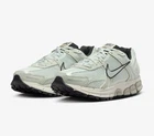 Nike Zoom Vomero 5 'Light Silver Chrome' Women's Size US 8 Casual Sneakers New✅