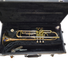 Jupiter Bb Trumpet with Mouthpiece Valve oil ...