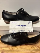 Free Spirit 7 W wide Black Clogging Dance Shoes, No Taps