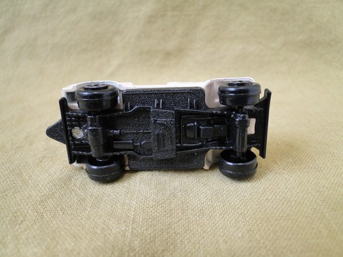 Vintage ERTL: Beige Jeep Diecast - Afbeelding 6 van 6