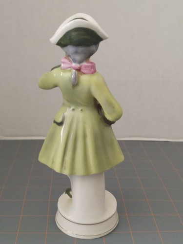 Estatuilla de porcelana vintage hecha en Japón ocupado, hombre colonial con sombrero aprox 7,5" - Imagen 2 de 4